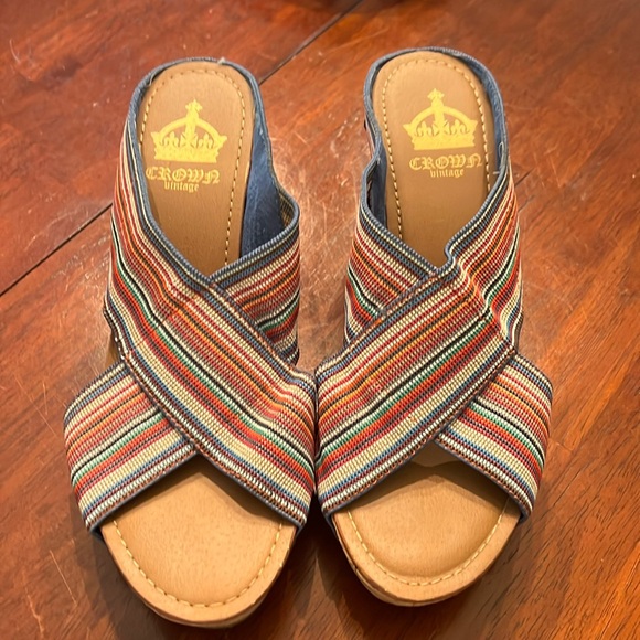 Shoe, fabric platform wedge cork, sz 8, Crown Vintage, DSW - Picture 6 of 6